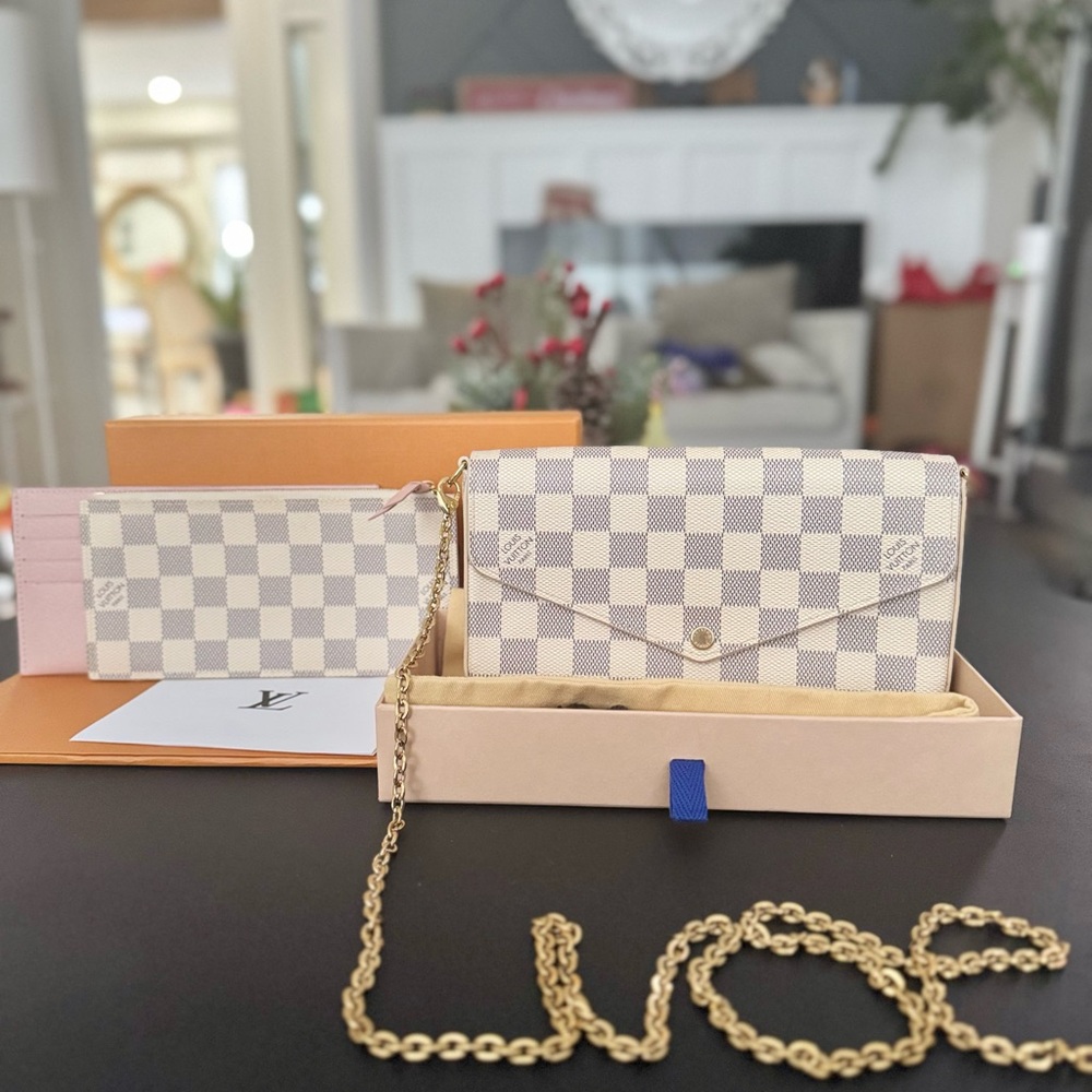 ❌SOLD ON iG❌LOUIS VUITTON FELICIE POCHETTE DAMIER AZUR